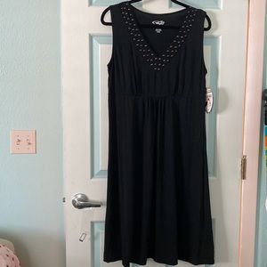 Black NWT sleeveless stretch dress Medium